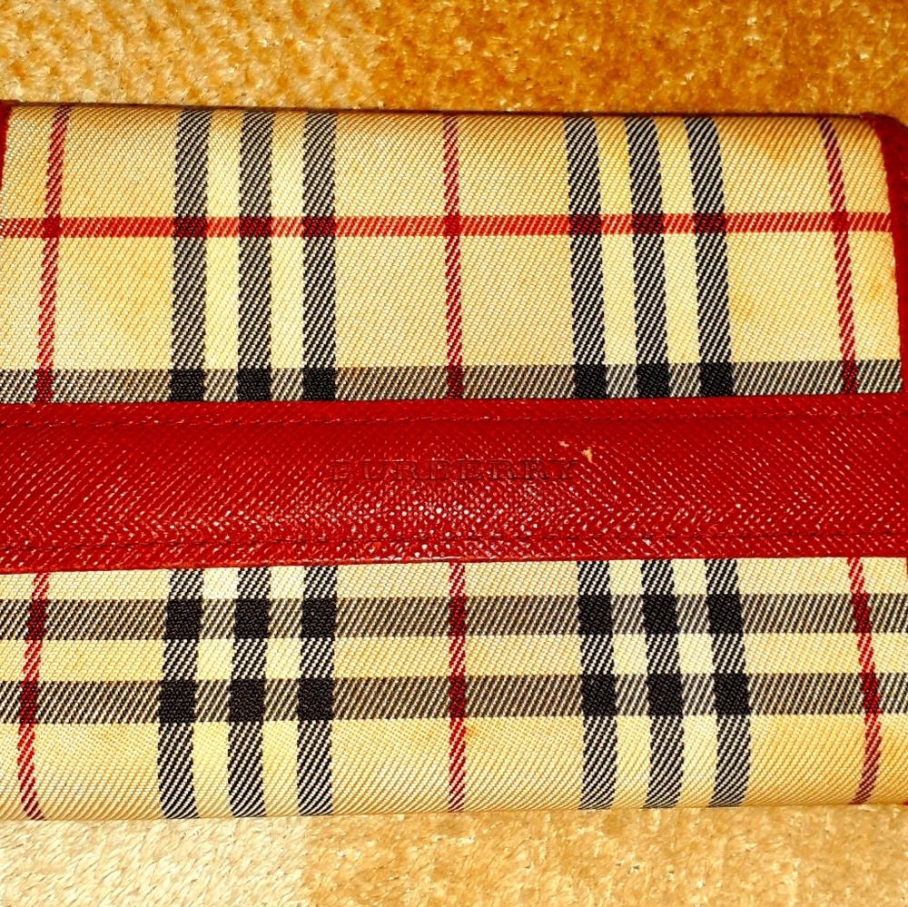 Burberry wallet